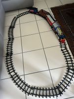Trenino a batteria (binari + vagoni)