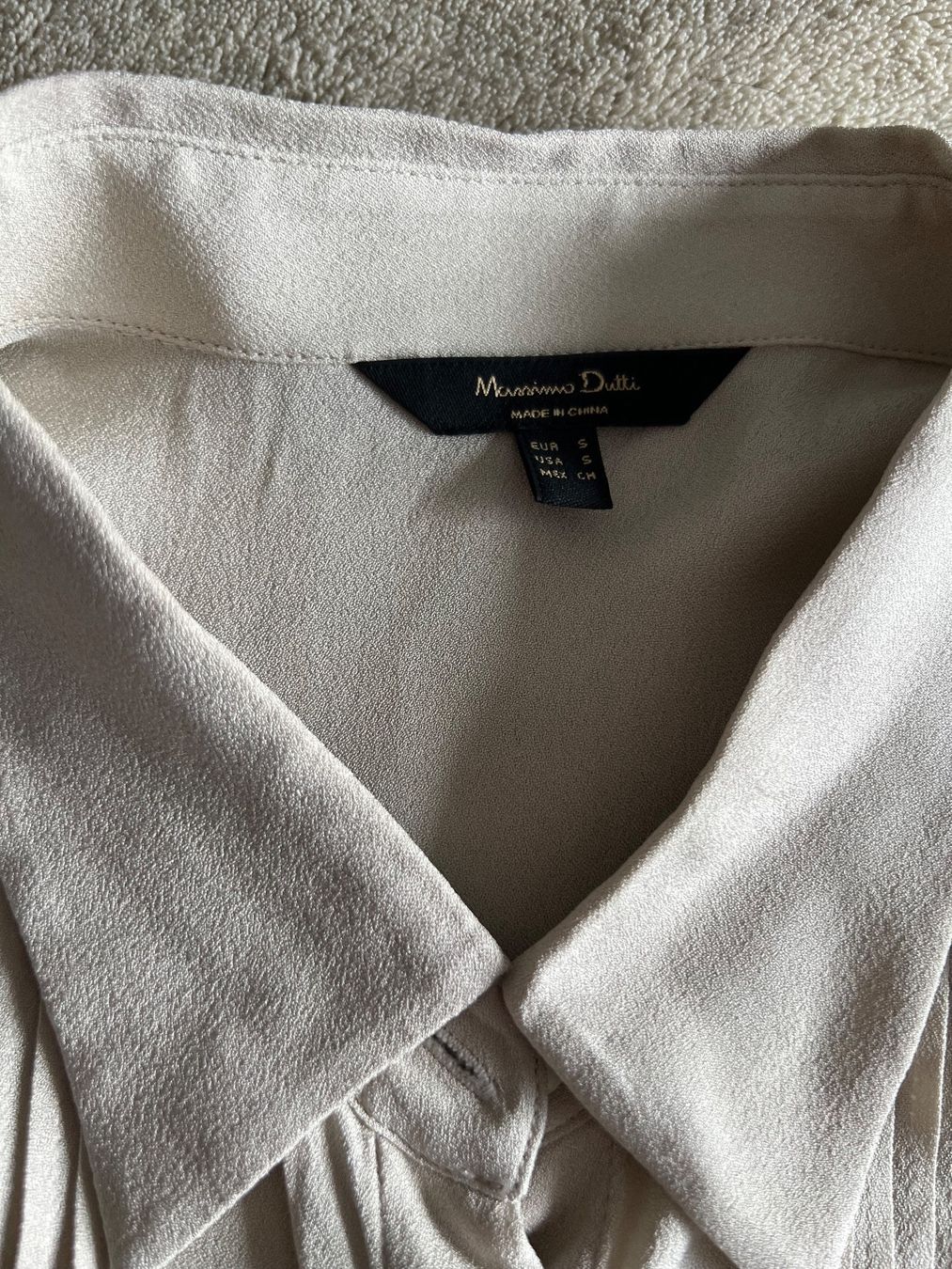 Massimo Dutti Camicette: Massimo Dutti Shirt – Usato da Lausanne venduto da dia_xs9l 6