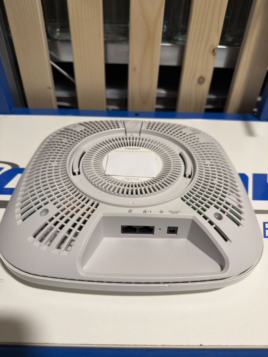 Netgear Modem & Router: Netgear WAX630E Accesspoint – Usato da St. Gallen venduto da AlexPhBit 3