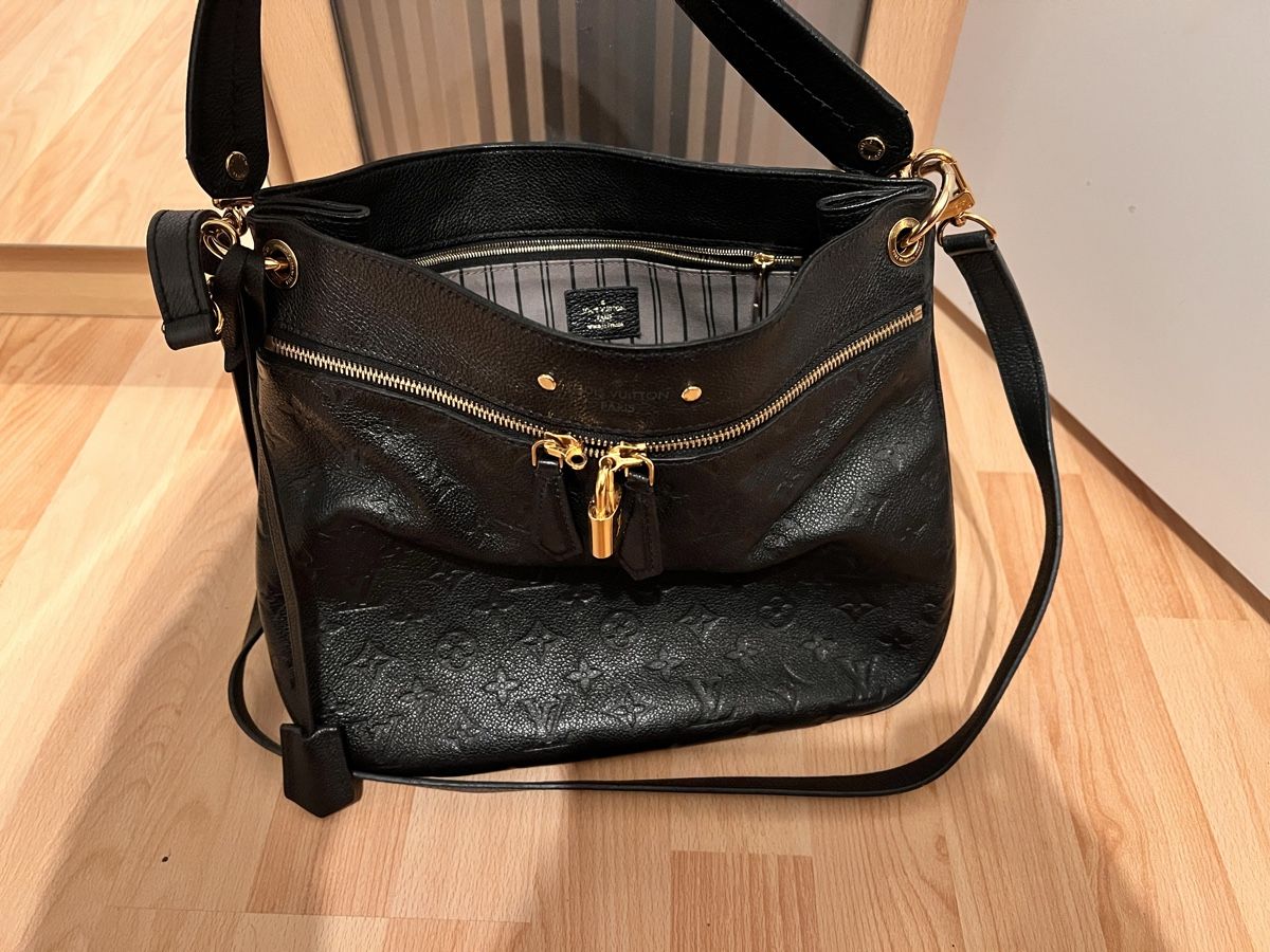 Louis Vuitton Borse da donna: LV Tasche, gebraucht wie neu – Usato da Dietikon venduto da sre_5qh6 2