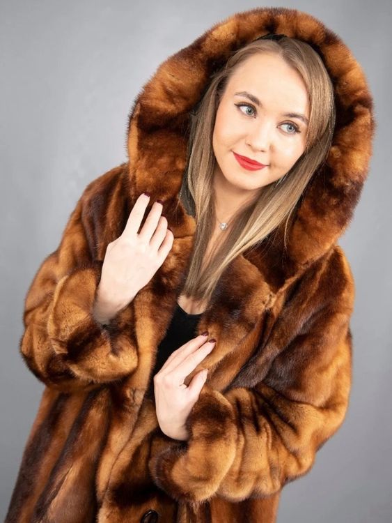 Nerz Pelz Mantel mink fur Pelzmantel Wendemantel (Gebraucht) in