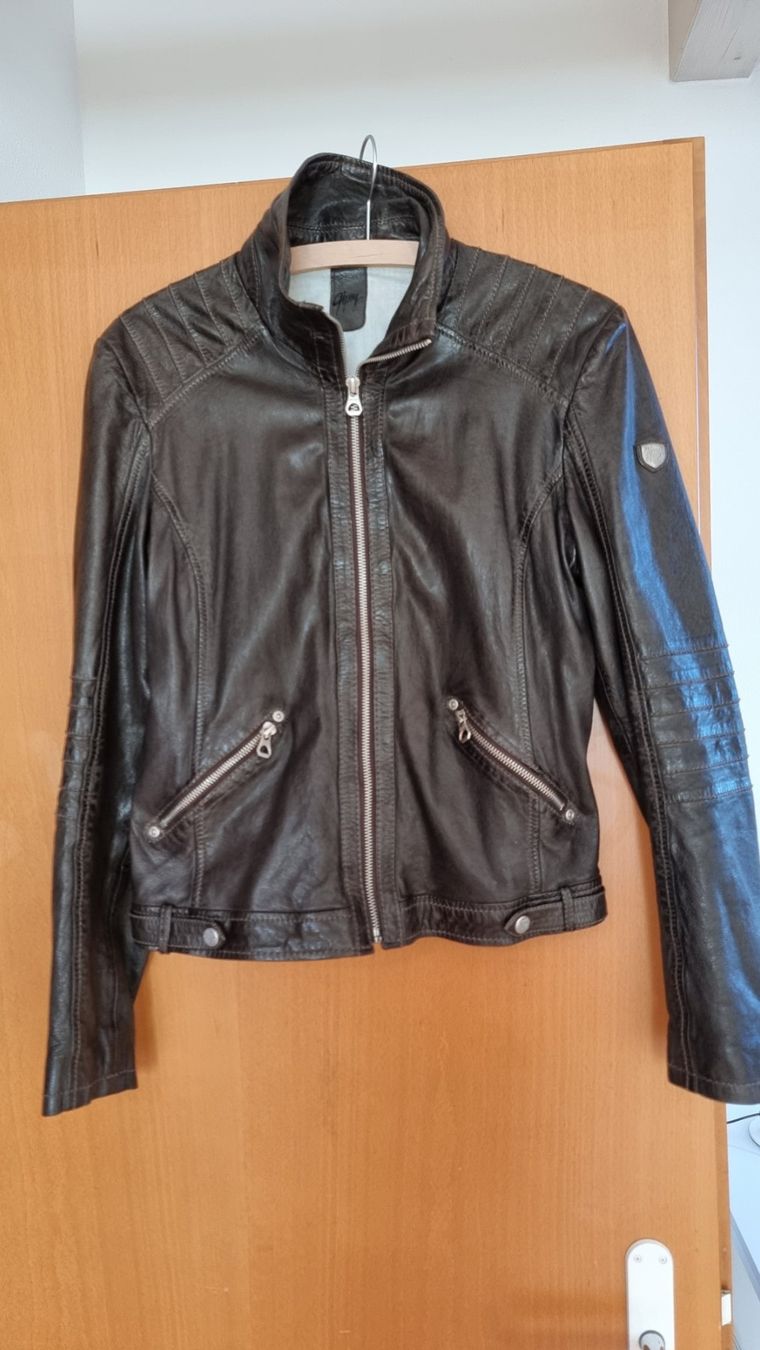 Vestes: Lederjacke – D'occasion à Veltheim AG par Kathrin020