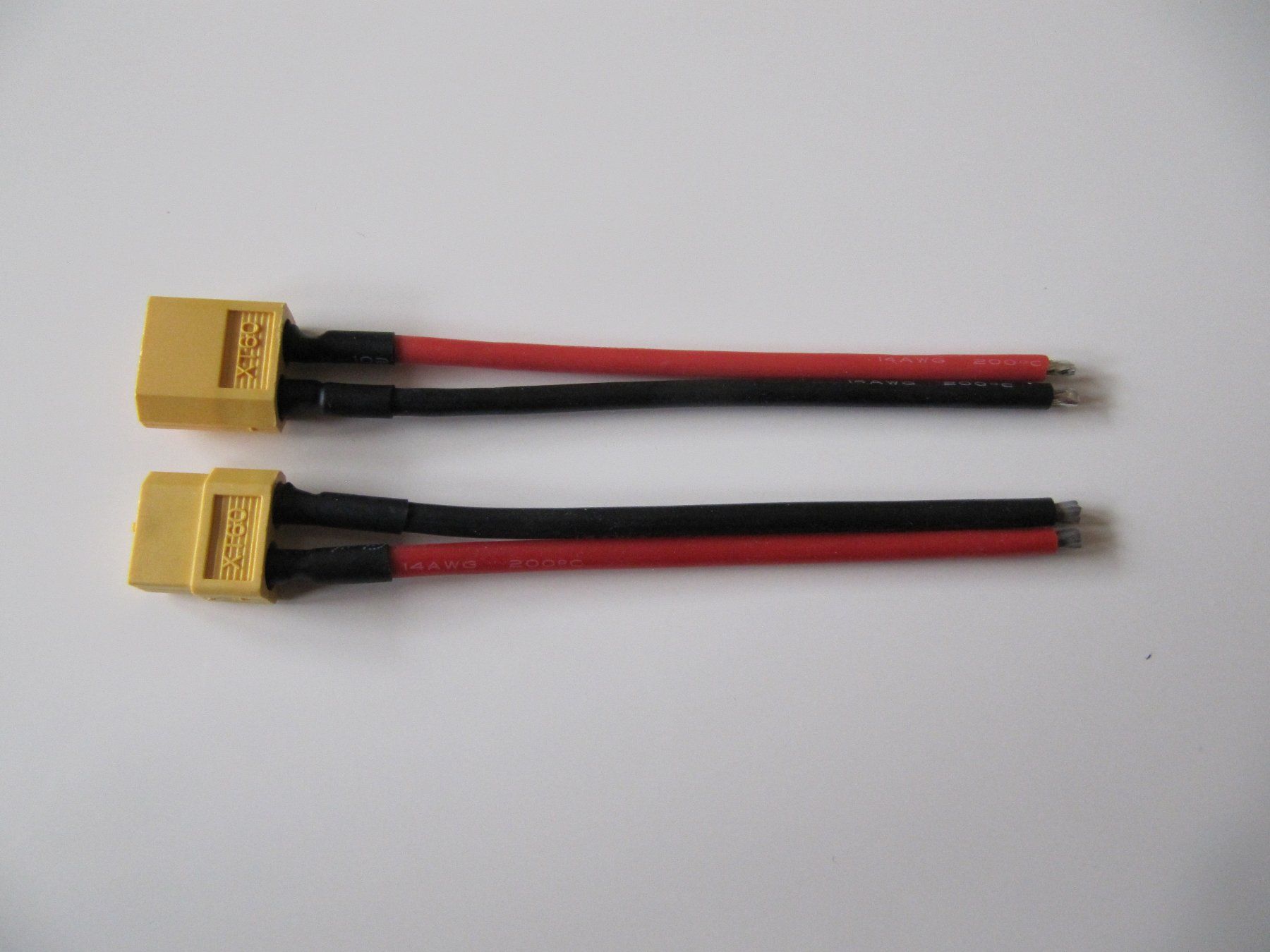 Elektronikbauteile: XT60 Stecker-Buchse  1 Paar mit Kabel ca. 10 cm lang – Neu (gemäss Beschreibung) aus Basel von Kuba2