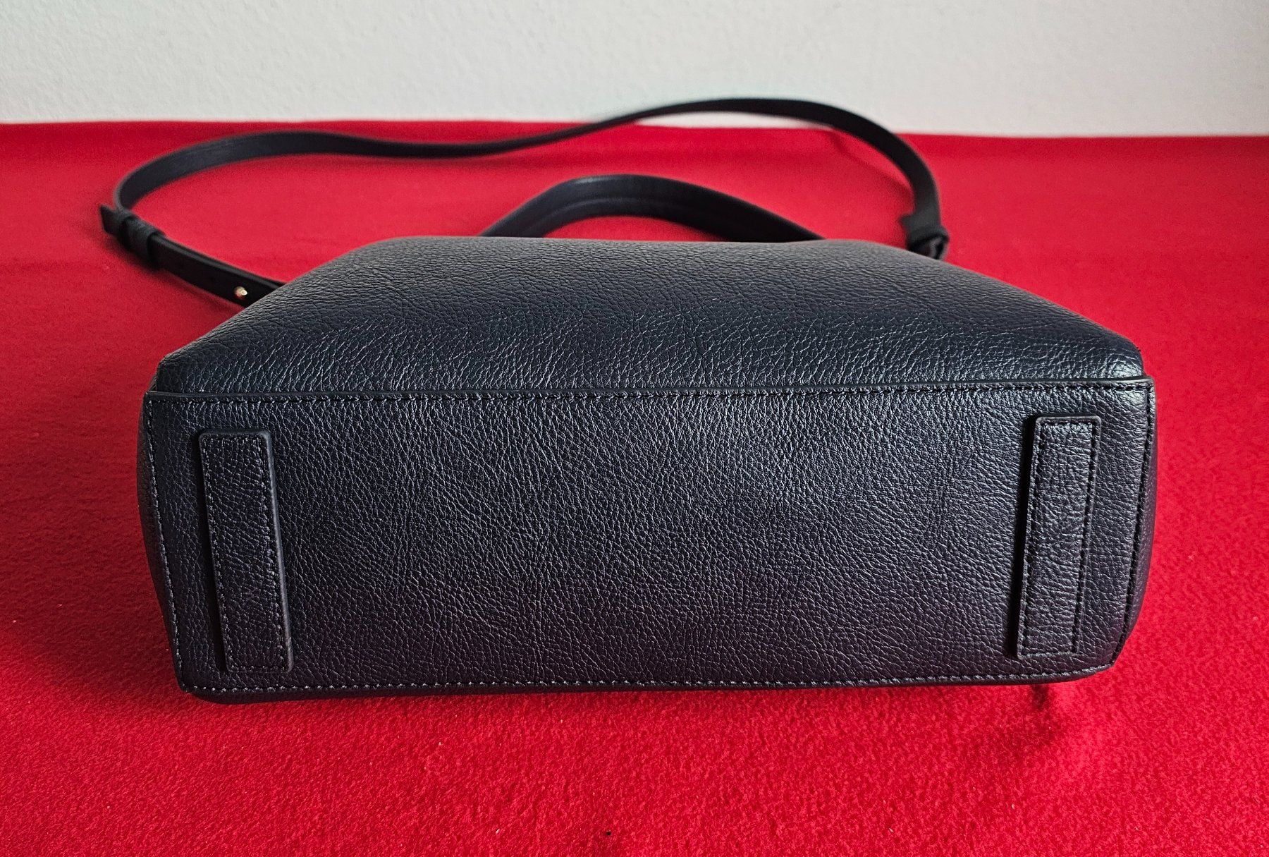 Tommy Hilfiger Taschen für Damen: ***TOMMY HILFIGER *** Hand od. Umhängetasche – Neu (gemäss Beschreibung) aus Bronschhofen von Xena37 5