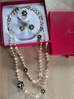 Exklusives Modeschmuck-Set – Perlenkette, Ohrringe + Brosche