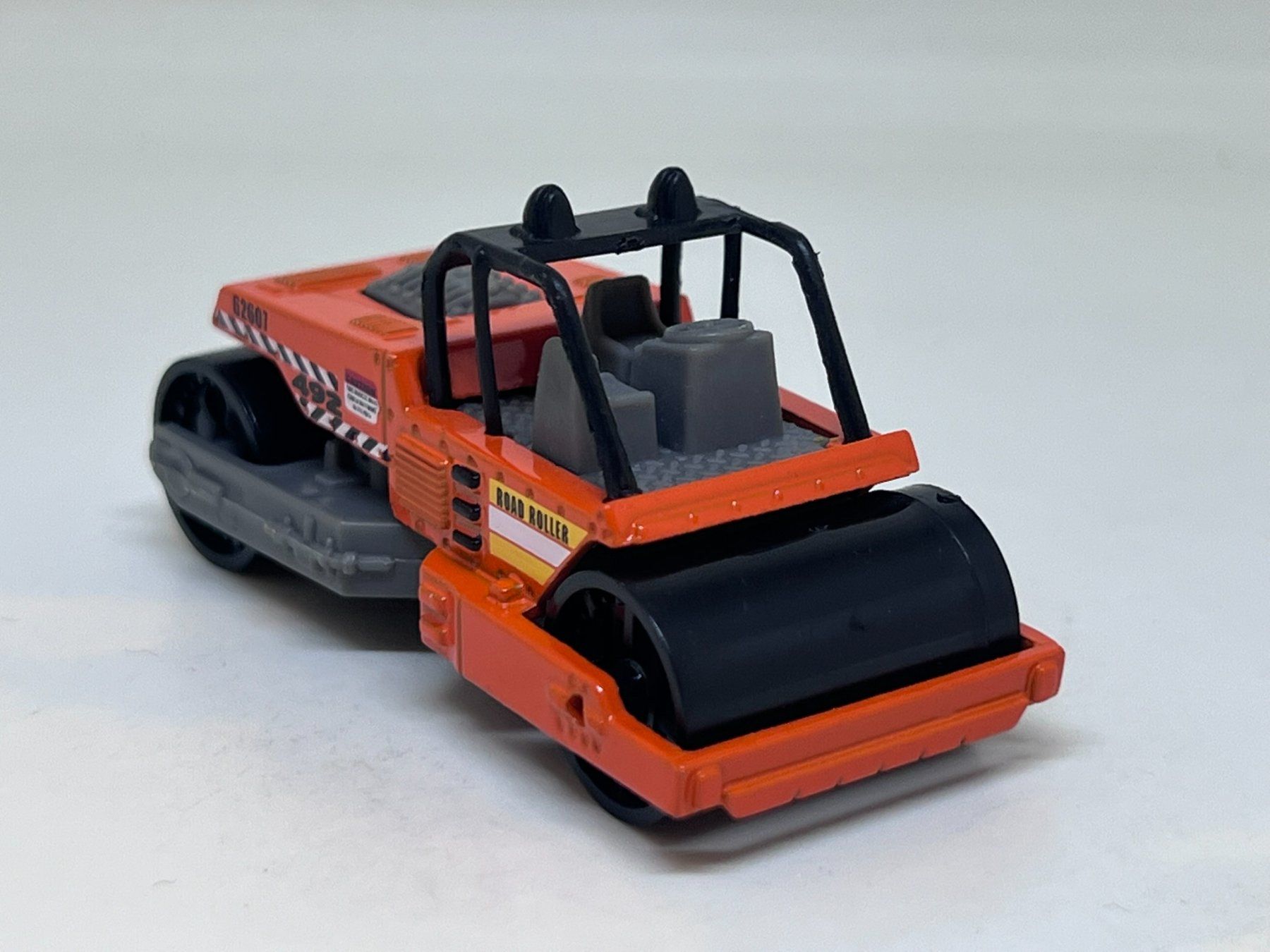 Matchbox Modellini d'auto: Matchbox Road Roller #804 – Usato da Wildegg venduto da LaaBoutique