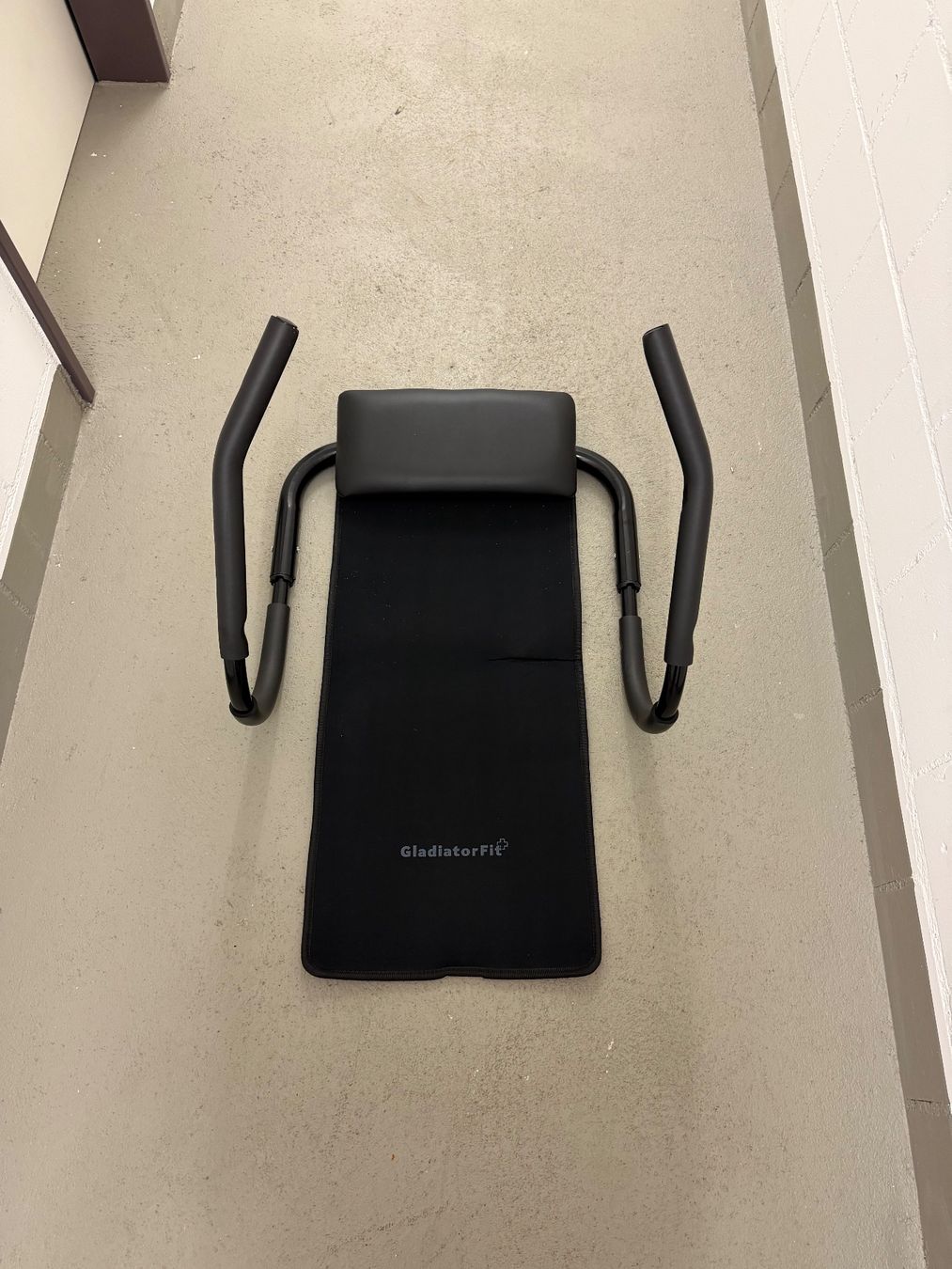 Vélos d'appartement: GladiatorFit AB Trainer Bauchtrainer + Anleitung – D'occasion à Niederrohrdorf par retonoris