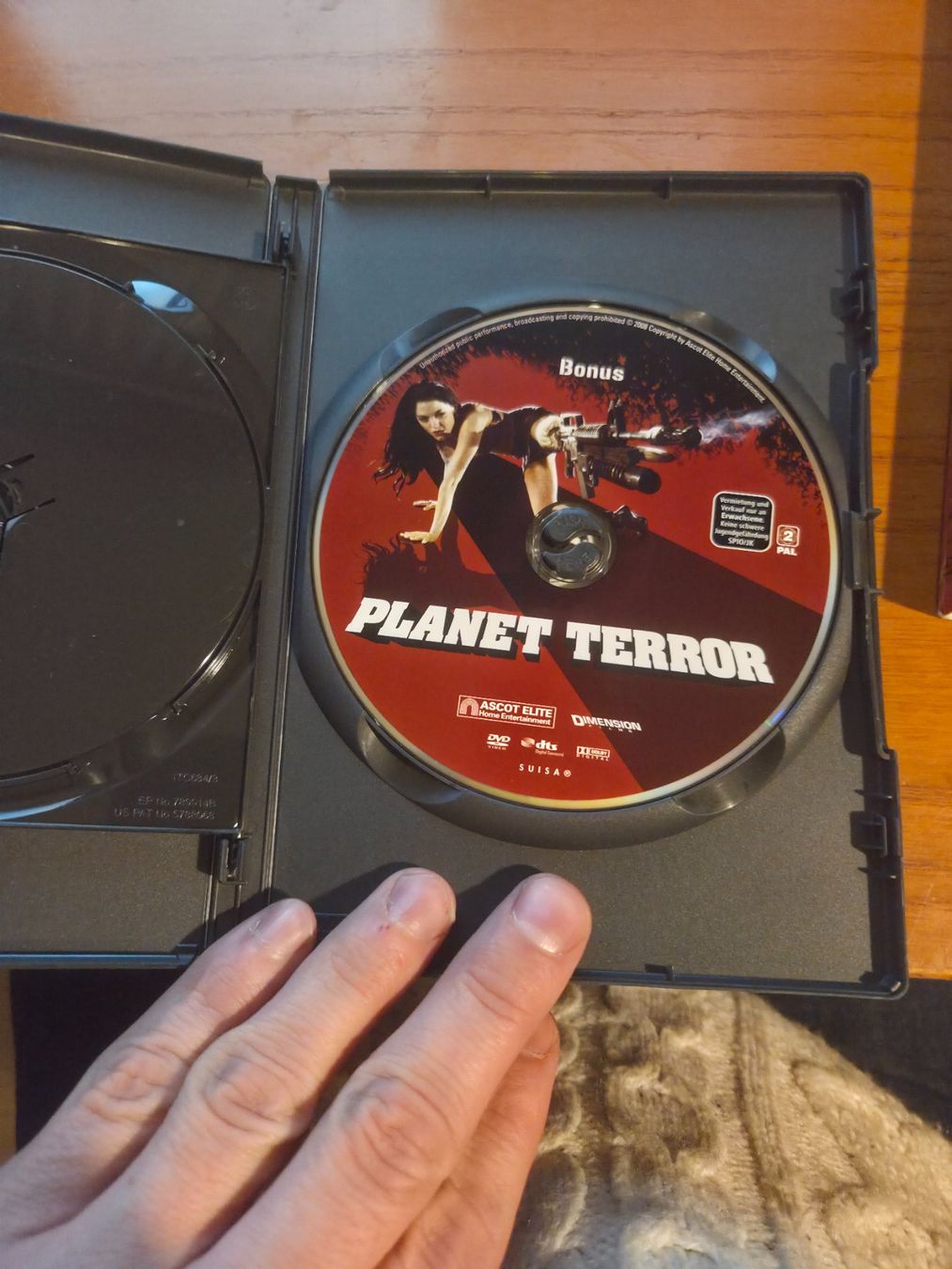 Tutti i DVDs: Planet Terror | Robert Rodriguez | 2-DVD Limited Edition DV – Usato da Aldesago venduto da lusuardi 3