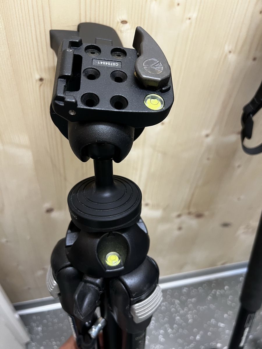 Manfrotto Altro in Decorazioni & Accessori: Manfrotto Stativ Set: 055PROB, 685B, 561B, 004B - Top! – Usato da Winterthur venduto da gue_yf9d 4