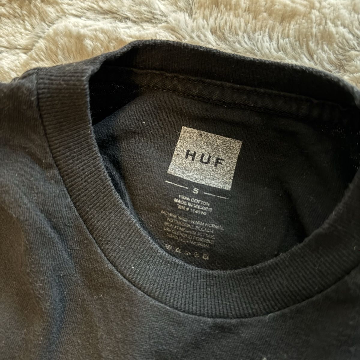 Calvin Klein Lotti di vestiti: SET 3 T-Shirts S | Calvin Klein, HUF – Usato da Lutry venduto da respect_69 3