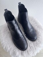 Schwarze Lederstiefelette, Gr. 38