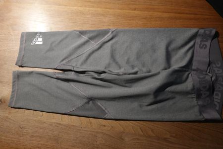 Adidas Sporthose S 3/4 grau