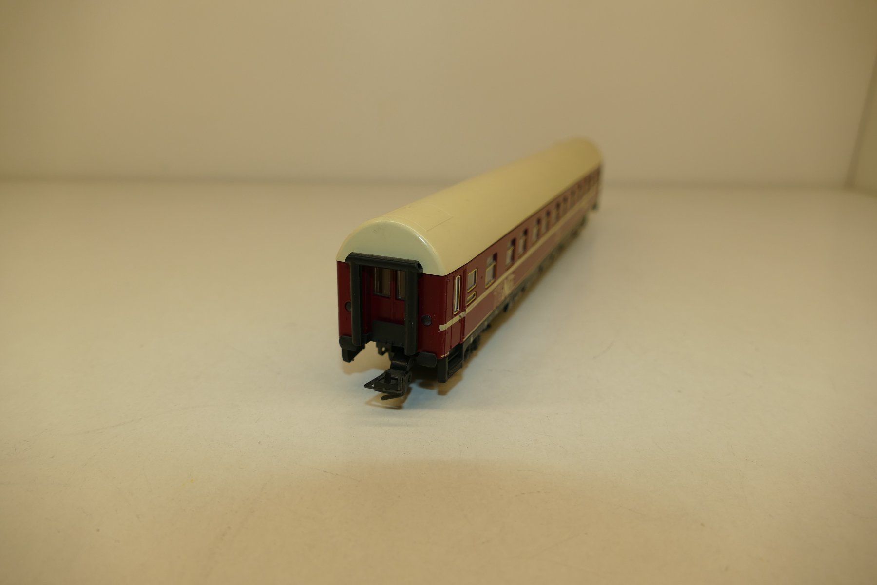 Roco Modellini di ferrovie: Roco H0: DB TEN Schlafwagen – Usato da Niederhasli venduto da rail-duerst 1
