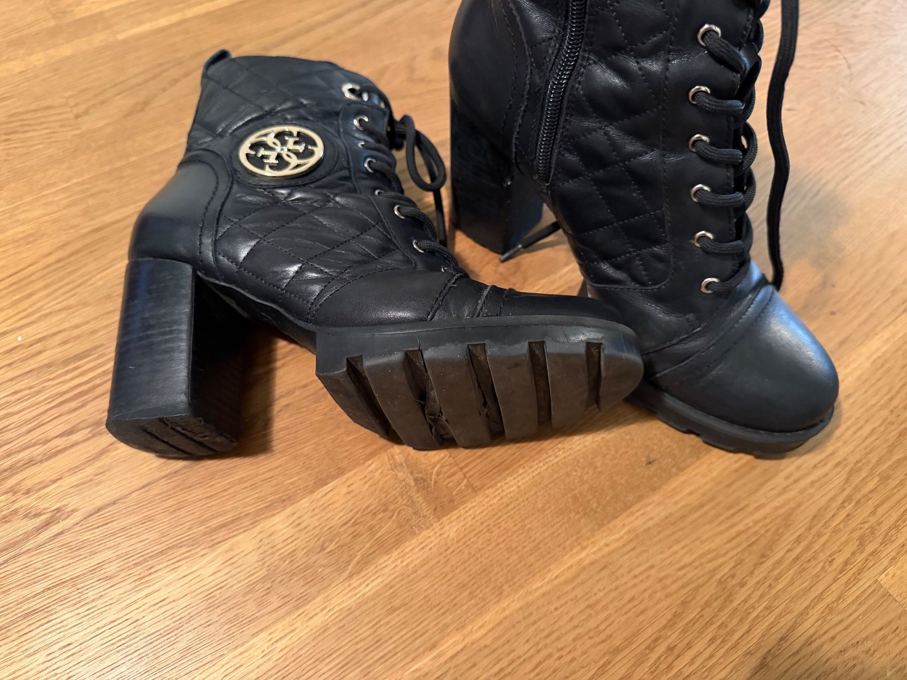 Guess Scarpe da donna: Neue Guess Schuhe Grösse 38 – Nuovo (secondo la descrizione) da Bettlach venduto da Kvety 1