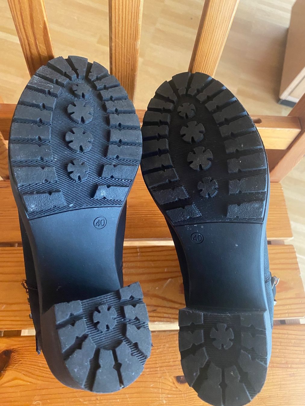 Scarpe da donna: Stiefeletten Grösse 40 – Usato da St Gallen venduto da Berta343 4