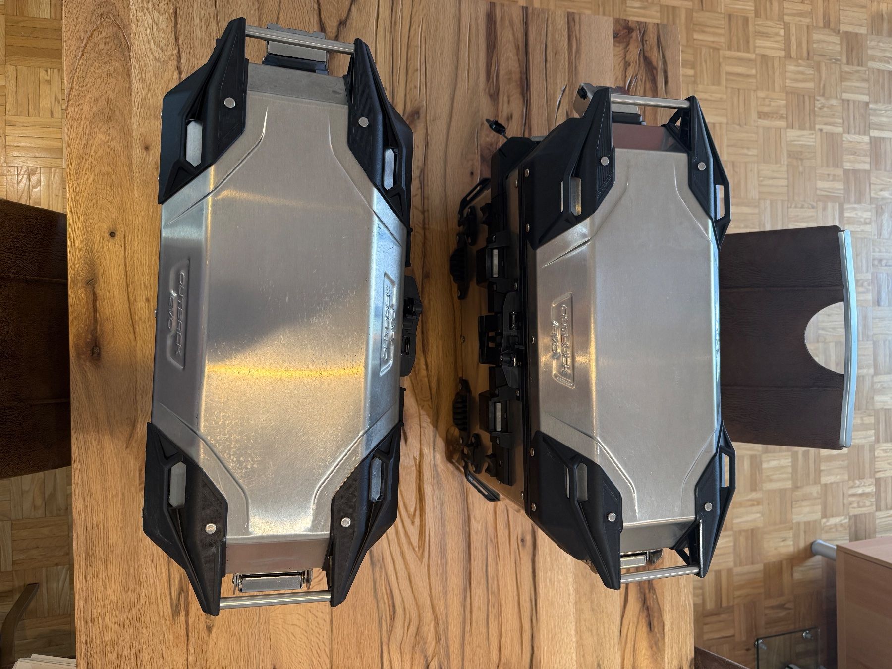 Givi Topcase: GIVI Outback EVO L+R Side Case/BMW GS 1300, Top 33/37 – Gebraucht aus Oberengstringen von Conny5 2