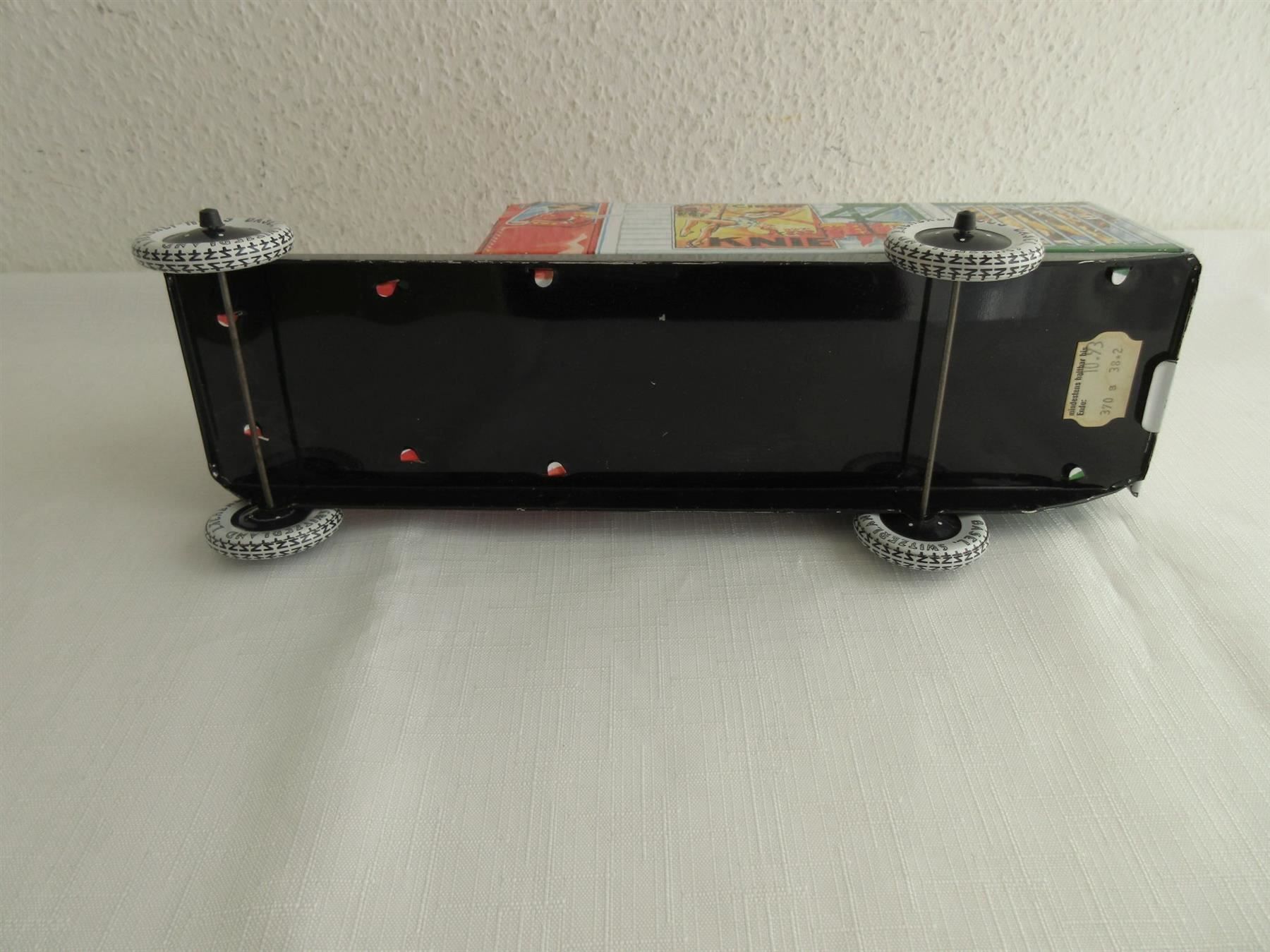 Modellini d'auto: Blechauto Zirkus Knie Läckerli Huus – Usato da Binningen venduto da Oldfashion 5