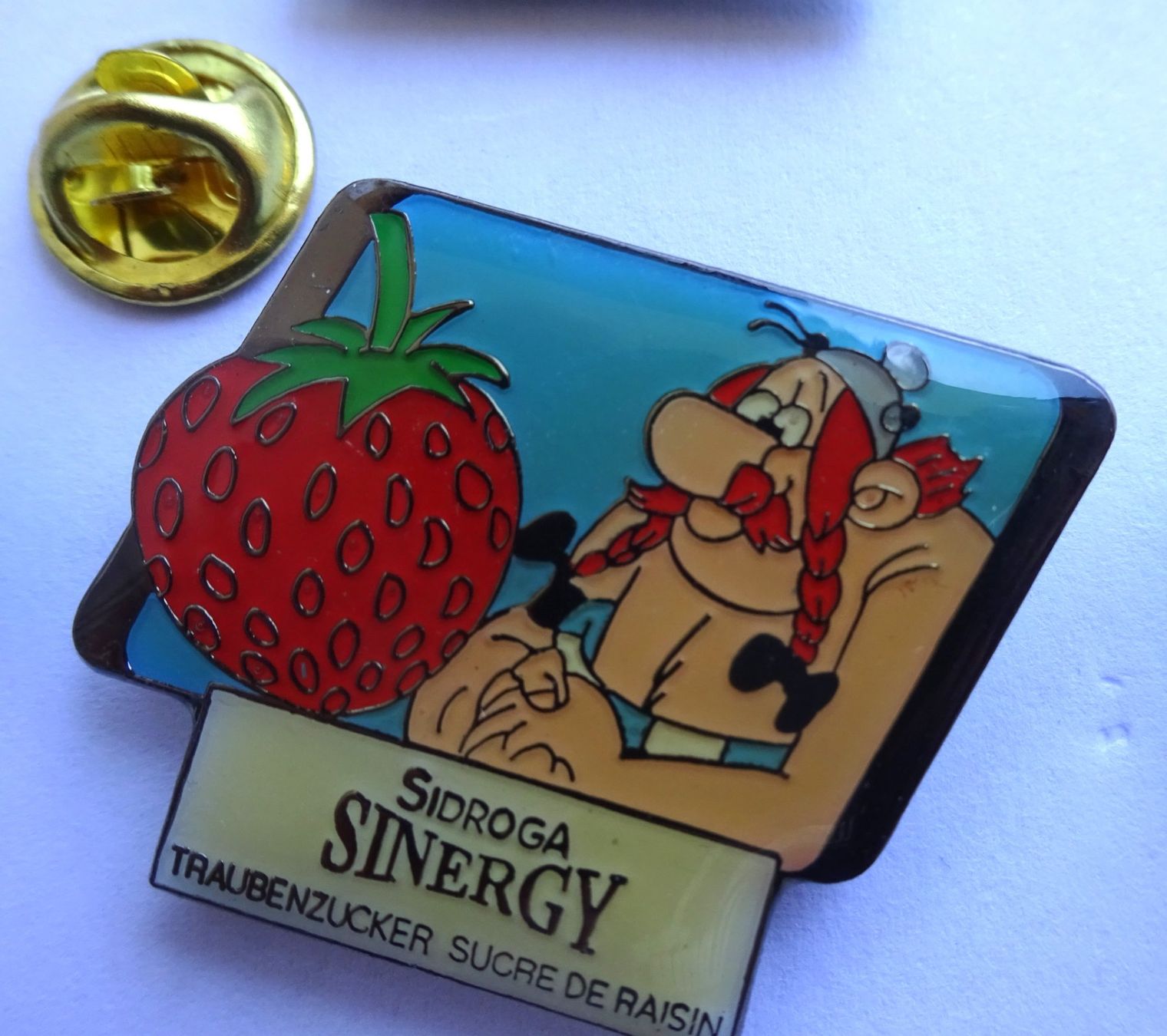 Placchette & Badge: Pin Obelix SIDROGA  SINERGY – Usato da Utzenstorf venduto da BUtter81