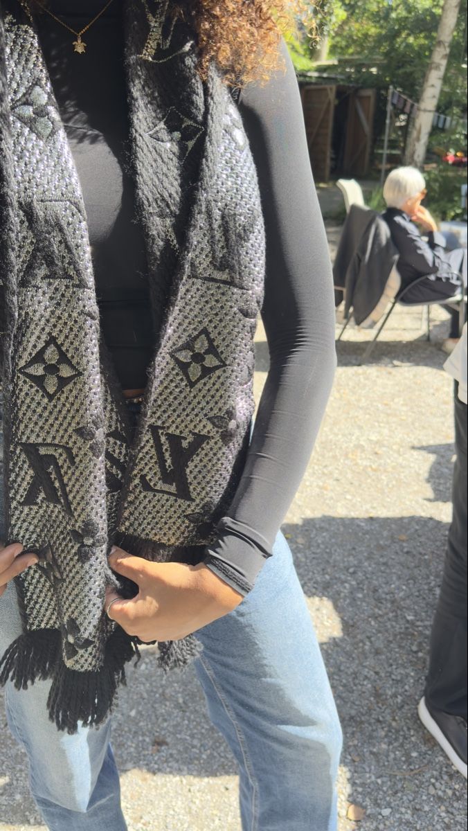 Foulard & Sciarpe: Louis Vuitton Orginal 100% – Nuovo (secondo la descrizione) da Münchenbuchsee venduto da TemiAp 1