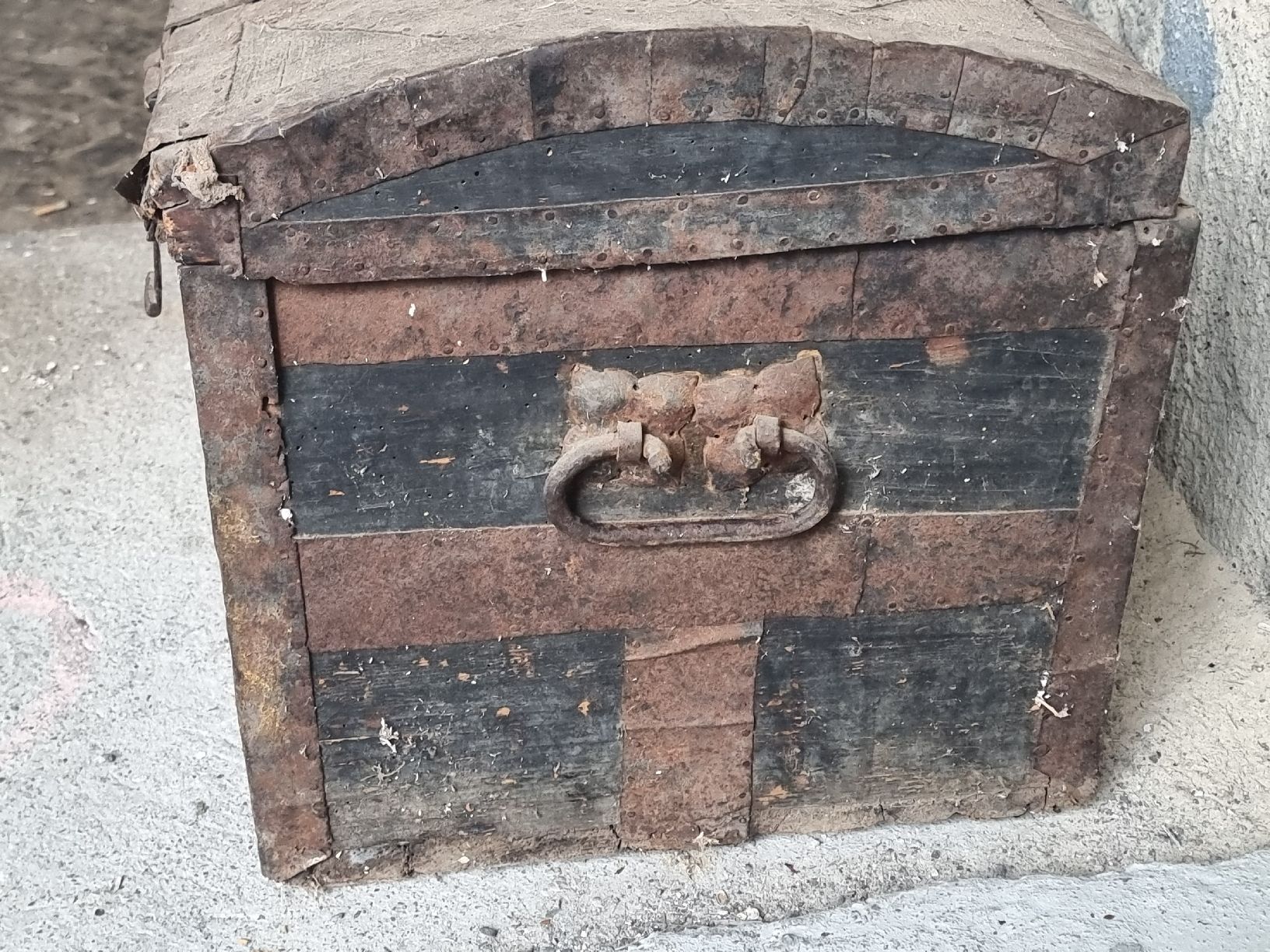 Articoli in legno: antike Schatztruhe – Usato da Grub SG venduto da zulu15 3