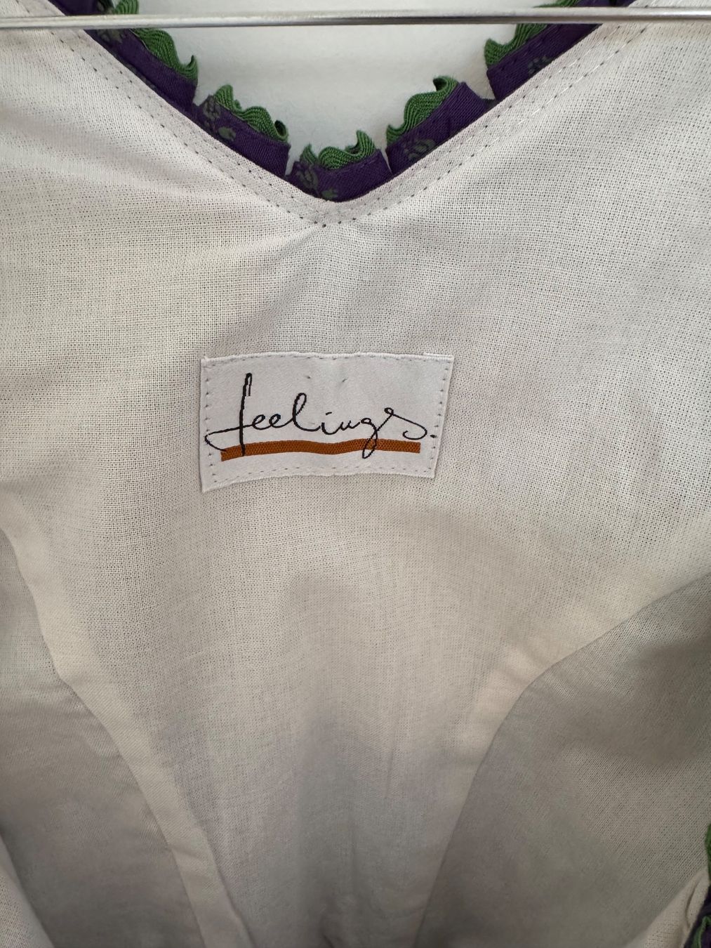 Robes: Dirndl Gr. 36 violett mit Bluse – D'occasion à Muri b. Bern par maeunzi123 7