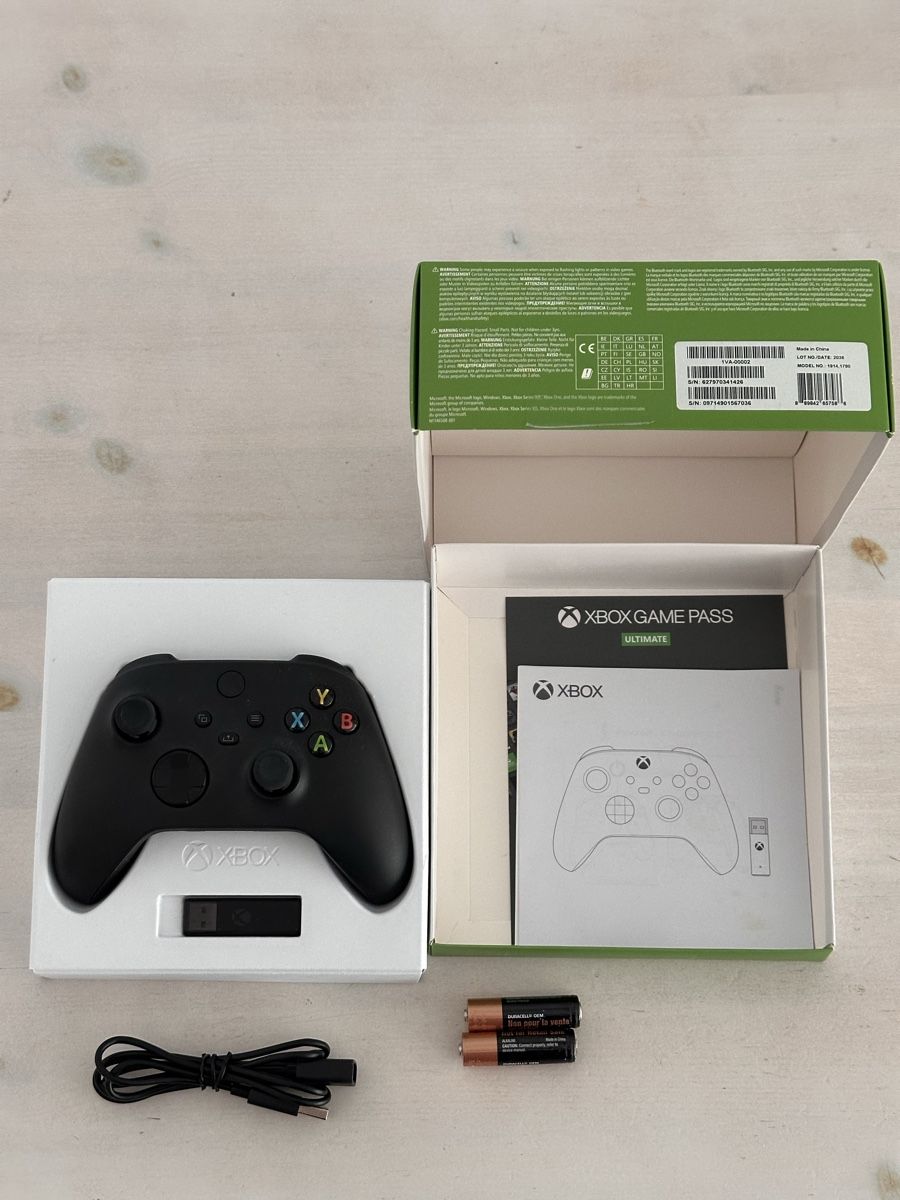 Microsoft Konsolen: XBOX Controller + Adapter & Kabel – Neu (gemäss Beschreibung) aus Lachen SZ von neuerDeal