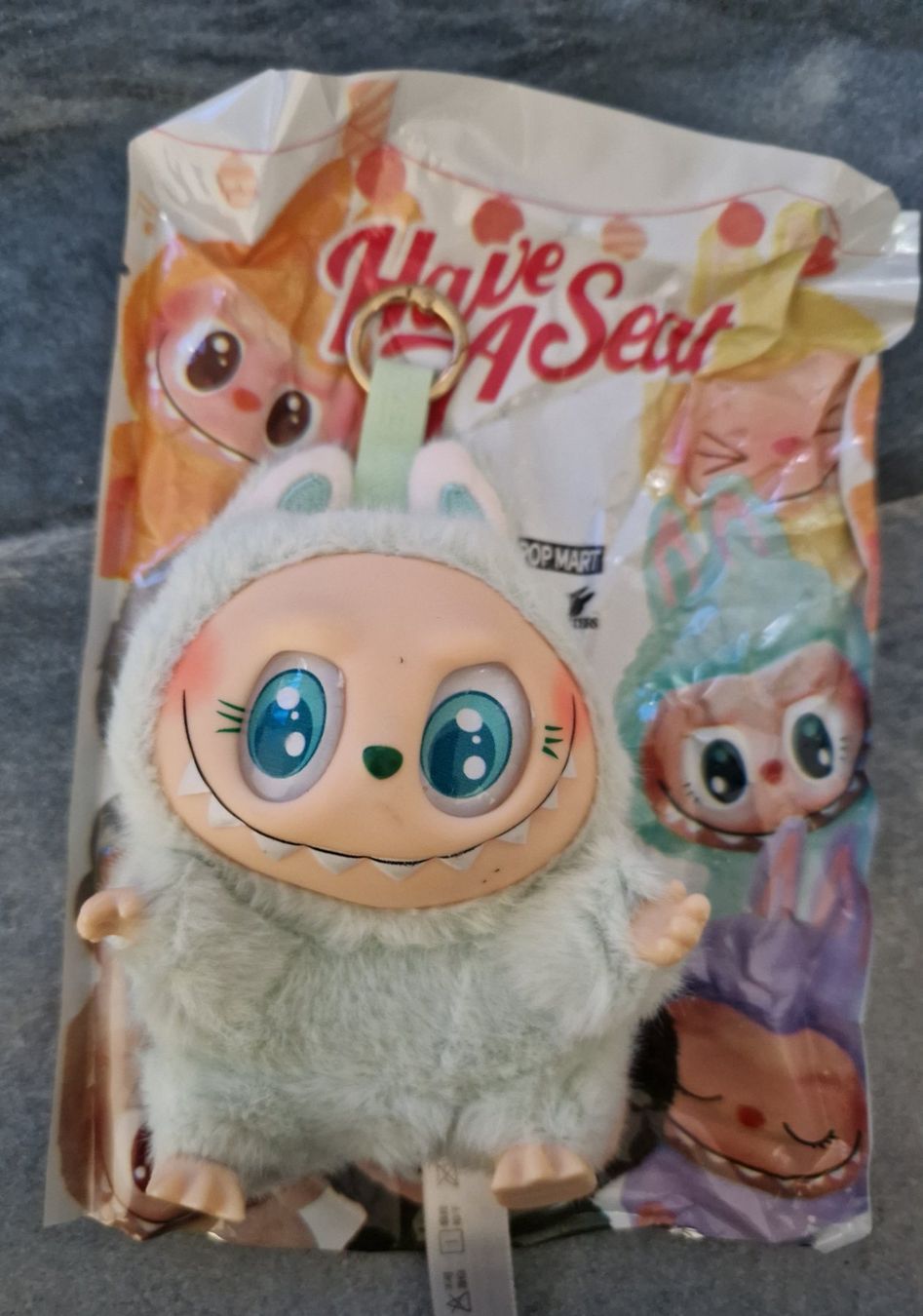 Figuren: Labubu peluche nouvelle génération VERT NEUF – Neu und originalverpackt aus St-Imier von goodber 1