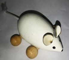 Spielmaus aus Holz