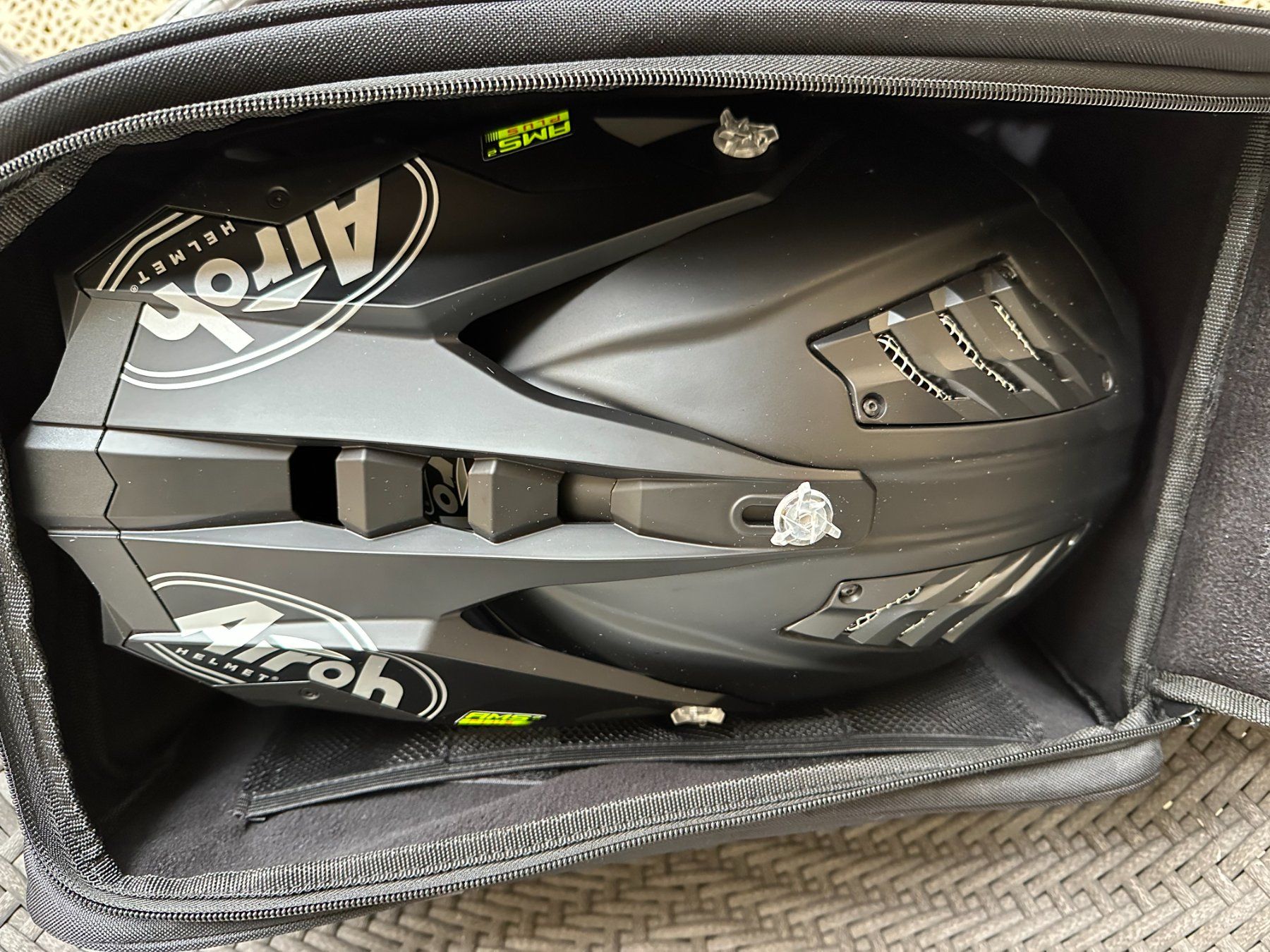 Airoh Casques & visières: Airoh Aviator 3 Motorrad Helm – Neuf (Voir description) à Neuhausen par pas_9lqk 4