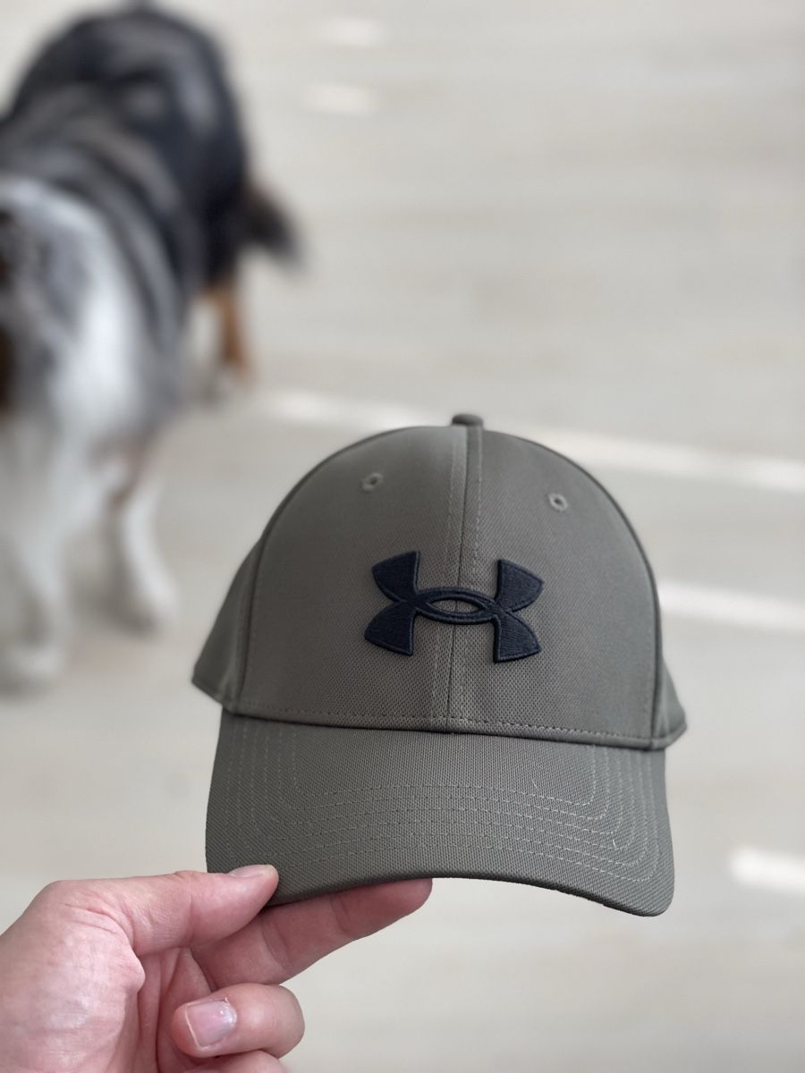 Autres vêtements & accessoires: Under Armout Cap – D'occasion à Schaffhausen par foxK3z