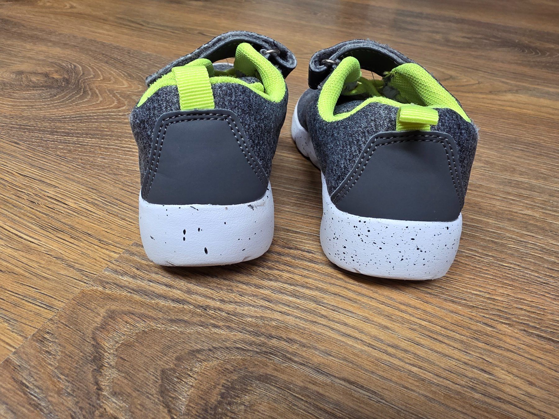 Schuhe für Jungen: Sneaker, Turnschuhe Gr. 28 – Gebraucht aus Nebikon von Japostyle 3