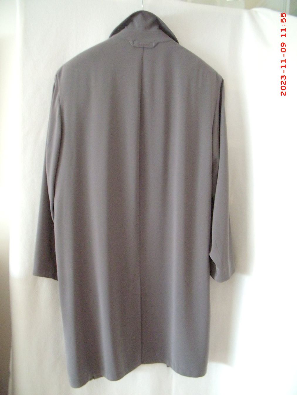 Bugatti Cappotti: Herren Edel-Trenchcoat "BUGATTI" (48) – Nuovo e nell'imballaggio originale da zürich venduto da imi_dtt6 1