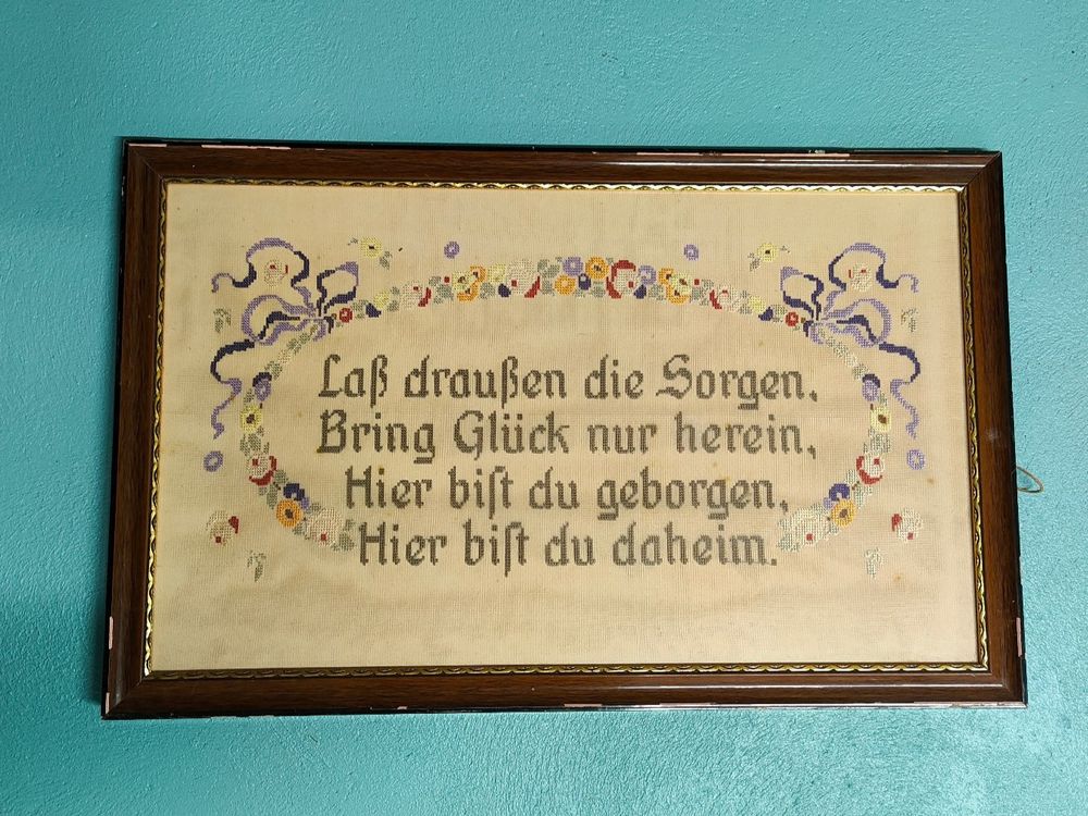 Bild gestickt mit Spruch Kaufen auf Ricardo