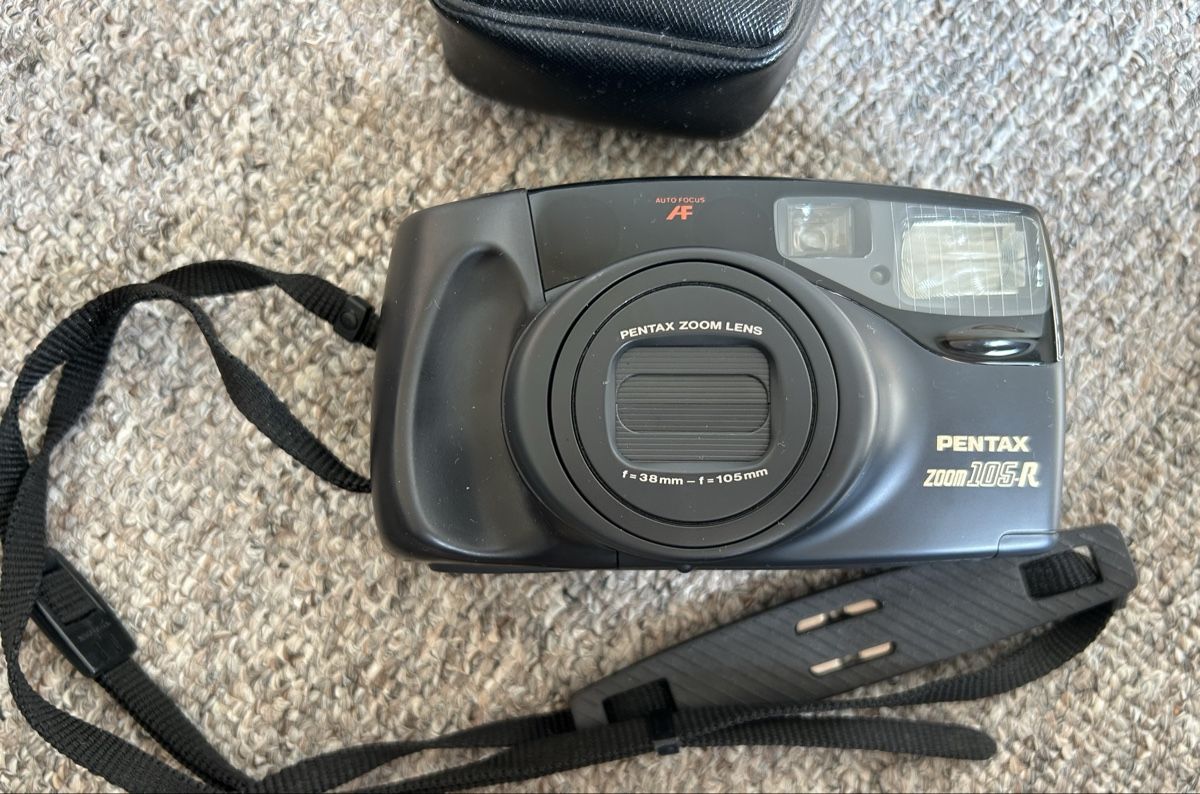 Pentax Fotocamera: Kompakte Pentax Zoom 105R – Usato da Gondiswil venduto da shaenu 1