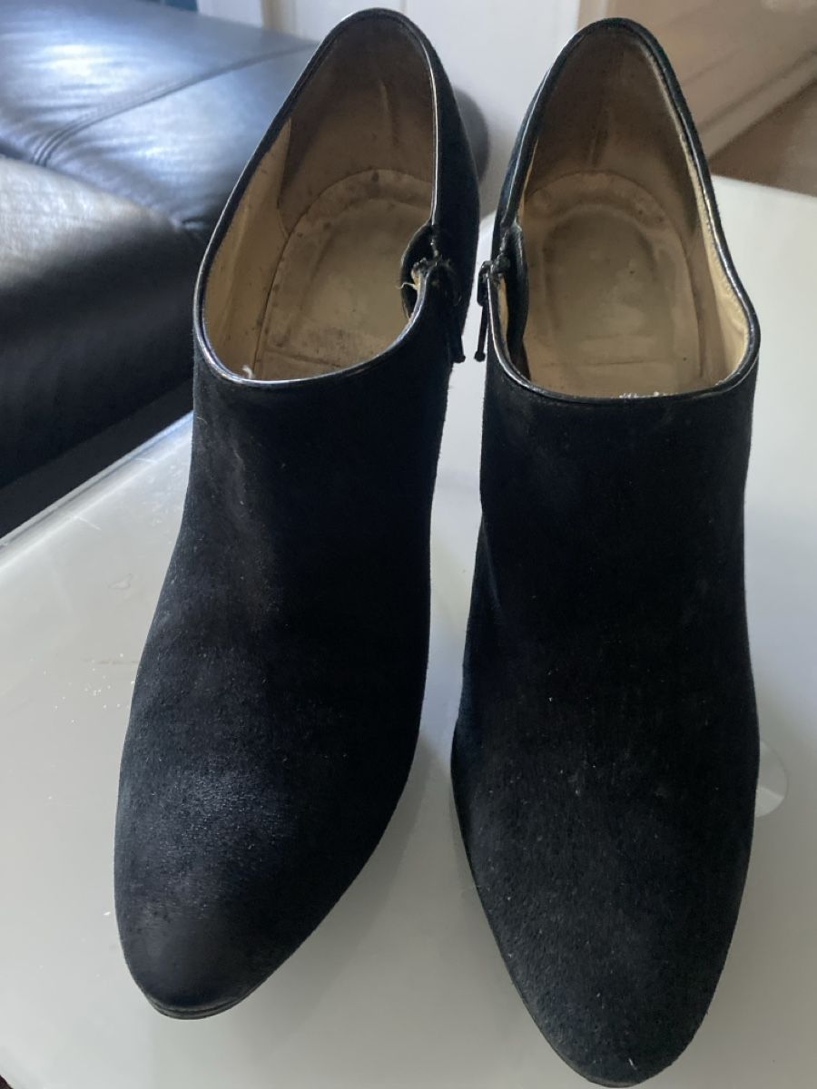 Scarpe da donna: Bottines élégantes en daim noir, taille  38,5 – Usato da Geneve venduto da pat_p76n 1