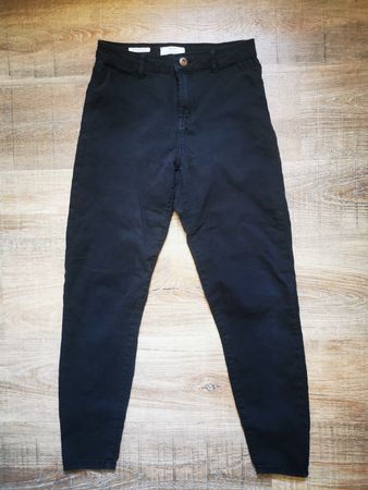 Schicke, schwarze Bershka Hose, Skinny, Gr. 38, Top Zustand!