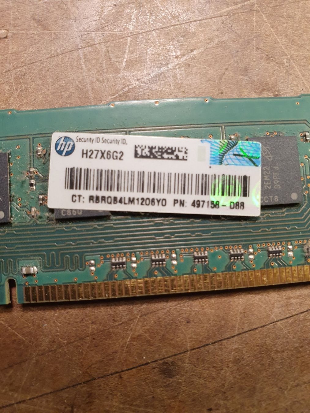 Memoria / RAM: 2 Stk Ramkarten 4GB H27X6G2 – Usato da Zürich venduto da loosebone 2