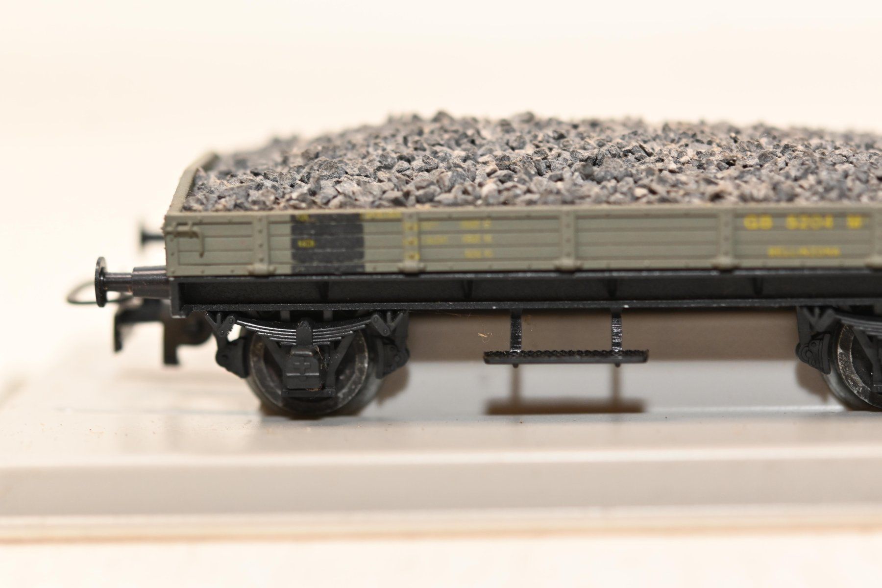 Modellini di ferrovie: Modellbahn Waggon beladen Ruco HO/AC – Usato da Laupen ZH venduto da Zmoewe 3