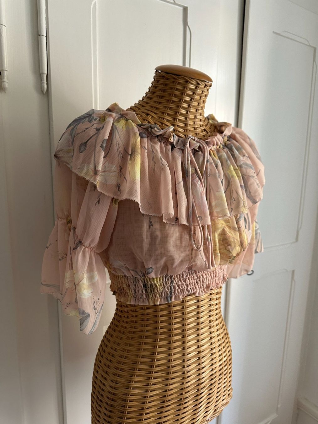 H&M Tops: Cropped Chiffon Oberteil rosa - 36 – D'occasion à Zürich par Diazaio 1