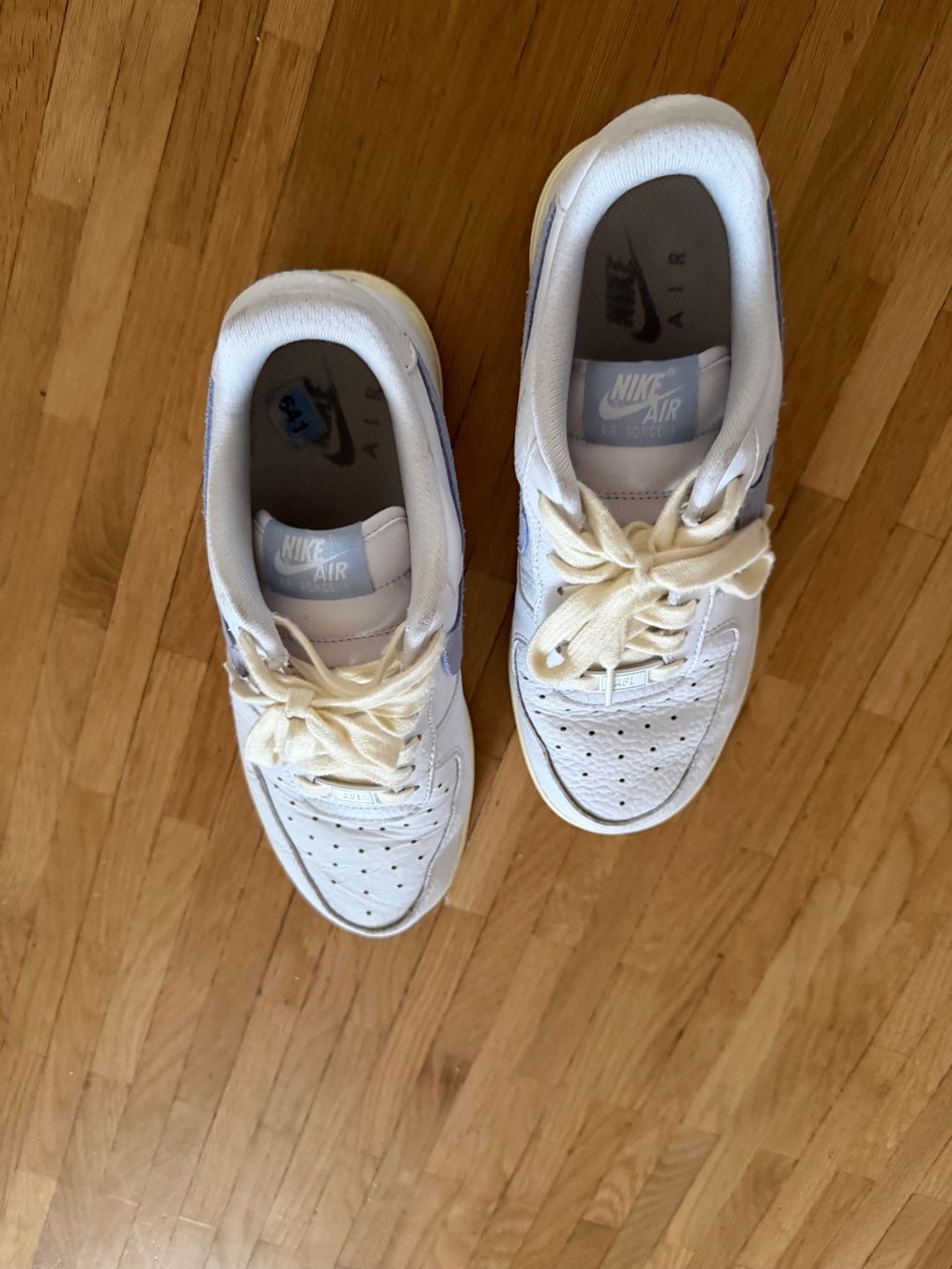 Nike Scarpe da donna: Nike Air Force 1 Grösse 39 – Usato da Wohlen AG venduto da baletan83