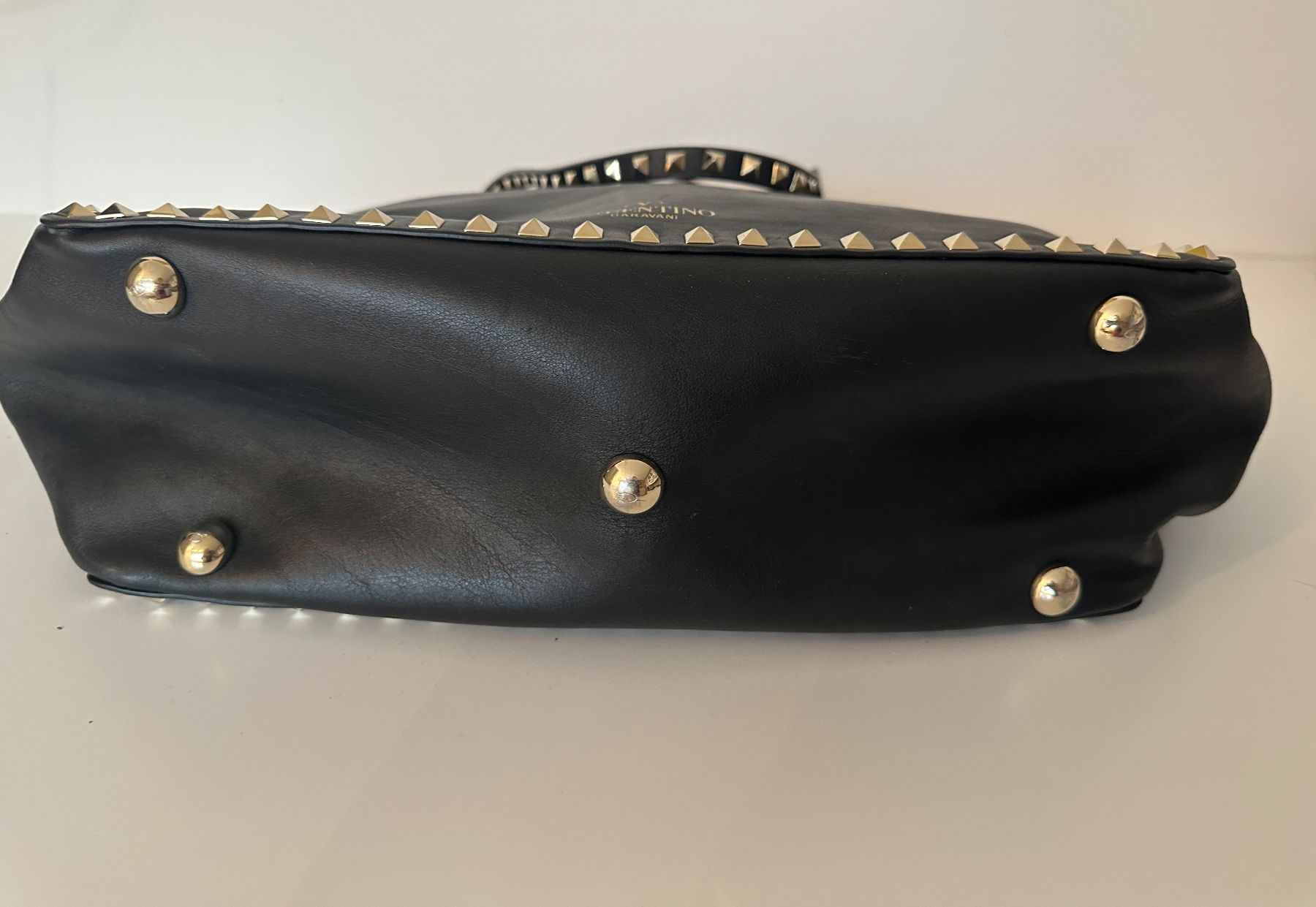 Valentino Taschen für Damen: Valentino Rockstud Medium – Gebraucht aus Horgen von Auction-Kings 3