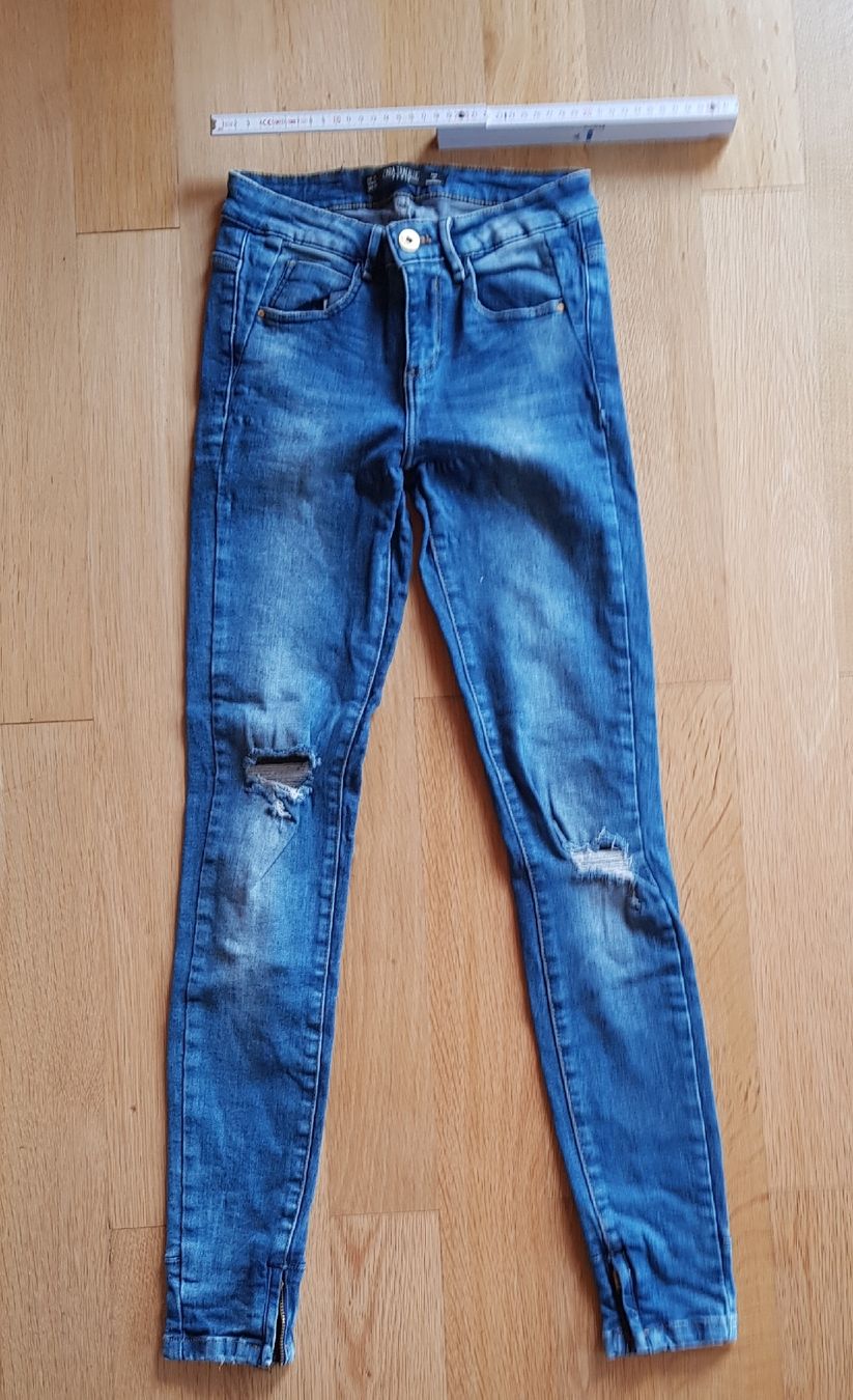 Zara Jeans: Zara Jeans blau, Grösse EUR 34 – Usato da Erlenbach ZH venduto da wem_6f9c 4