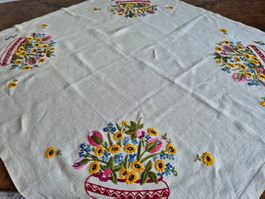 Handbestickte Tischdecke Leinen, Frühlingsmotive, neuwertig