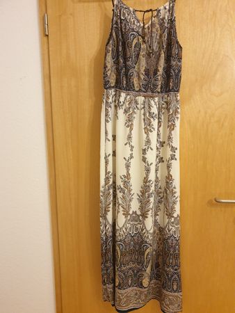 Robe d'été, S, longue à  bretelles, très bon état