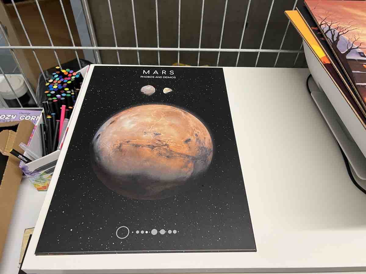 Poster & Bilder: Displate MARS – Gebraucht aus Oensingen von Chris_Odi