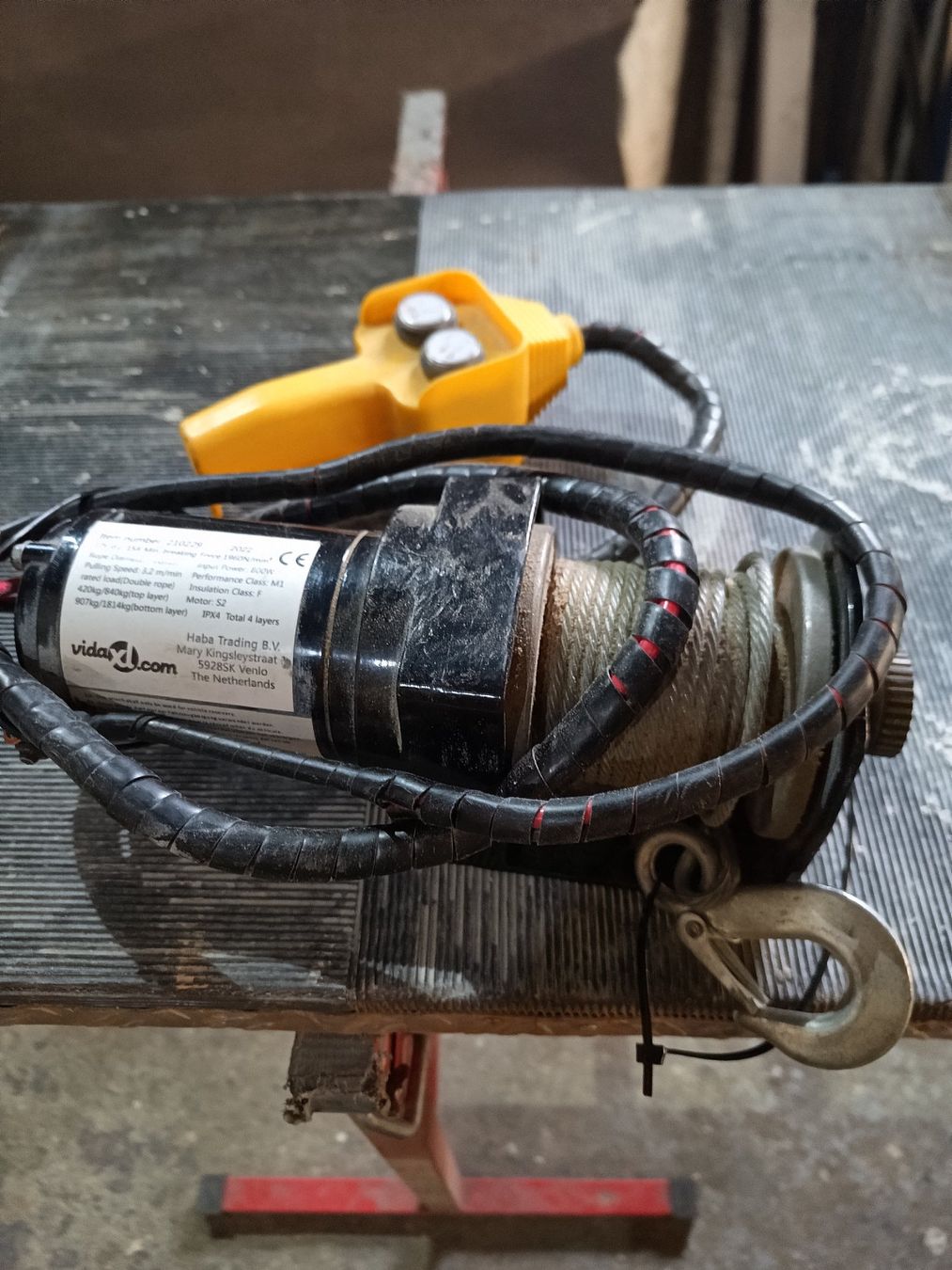 Altro per stoccaggio & trasporto: Treuil électrique 12 V – Usato da Romont FR venduto da moto41 1