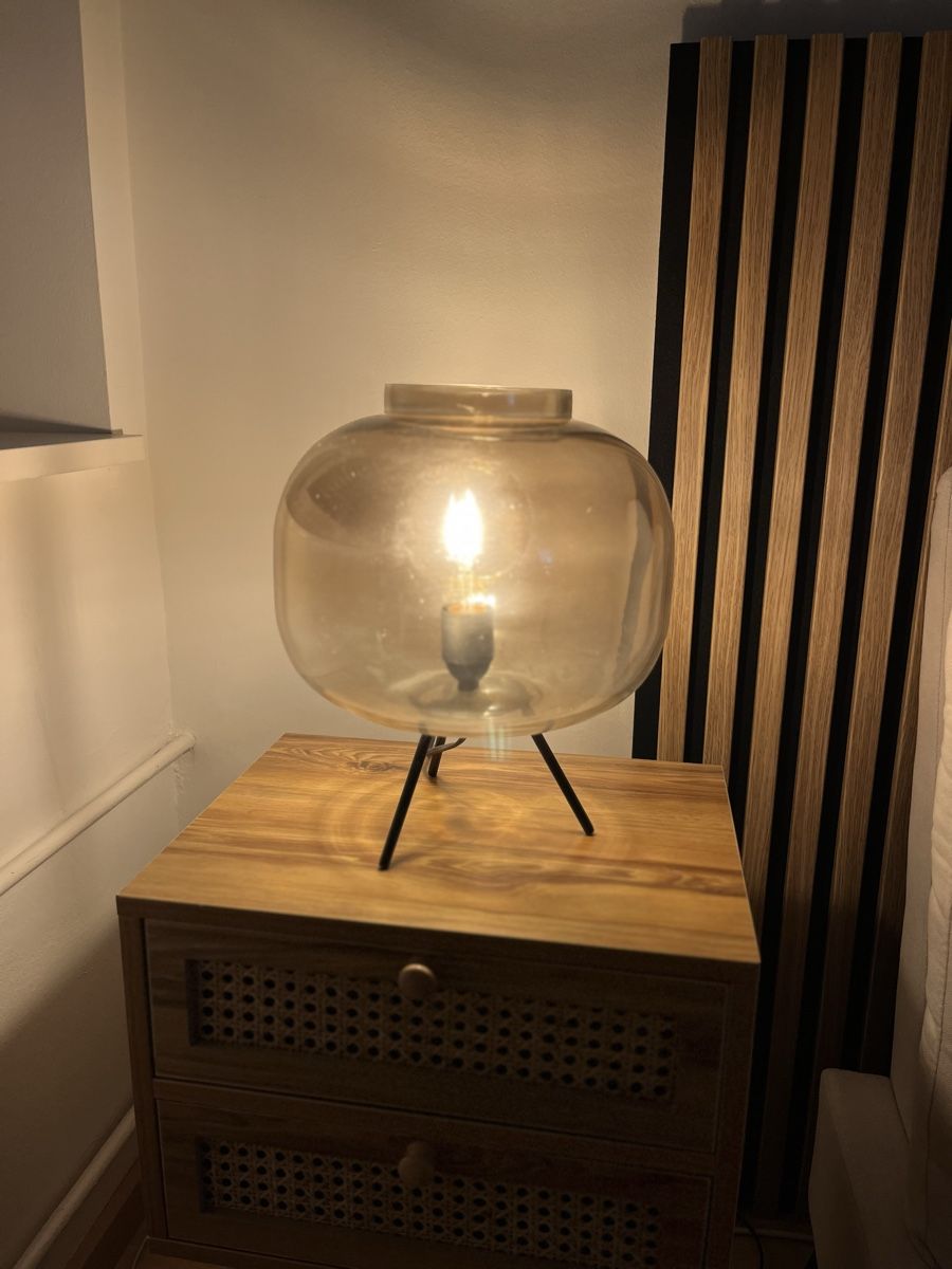 Lampen: Nachttischlampe / Wohnzimmerlampe – Gebraucht aus Wädenswil von Demi98 1