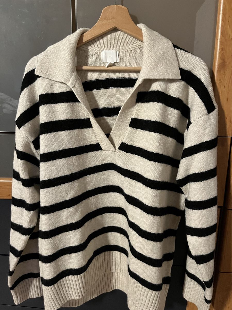 H&M Maglioni & Felpe: Gut erhaltene T-Shirts und  Pullover von H&M, Grösse M – Usato da Ottenbach venduto da niki1991234 1