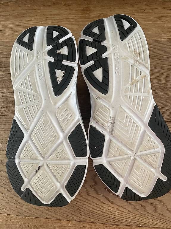 Scarpe da uomo: Saucony Guide 18 in der Grösse 44.5 – Usato da Muttenz venduto da Style_2000 3