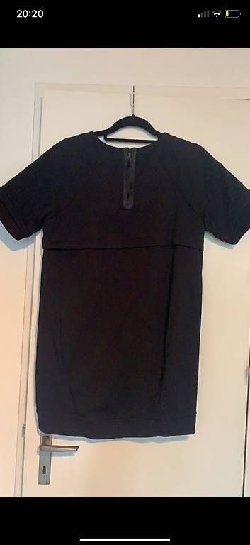 Nike Vestiti: Nike Tech Fleece Kleid – Usato da Allschwil venduto da Sebastian2019 2
